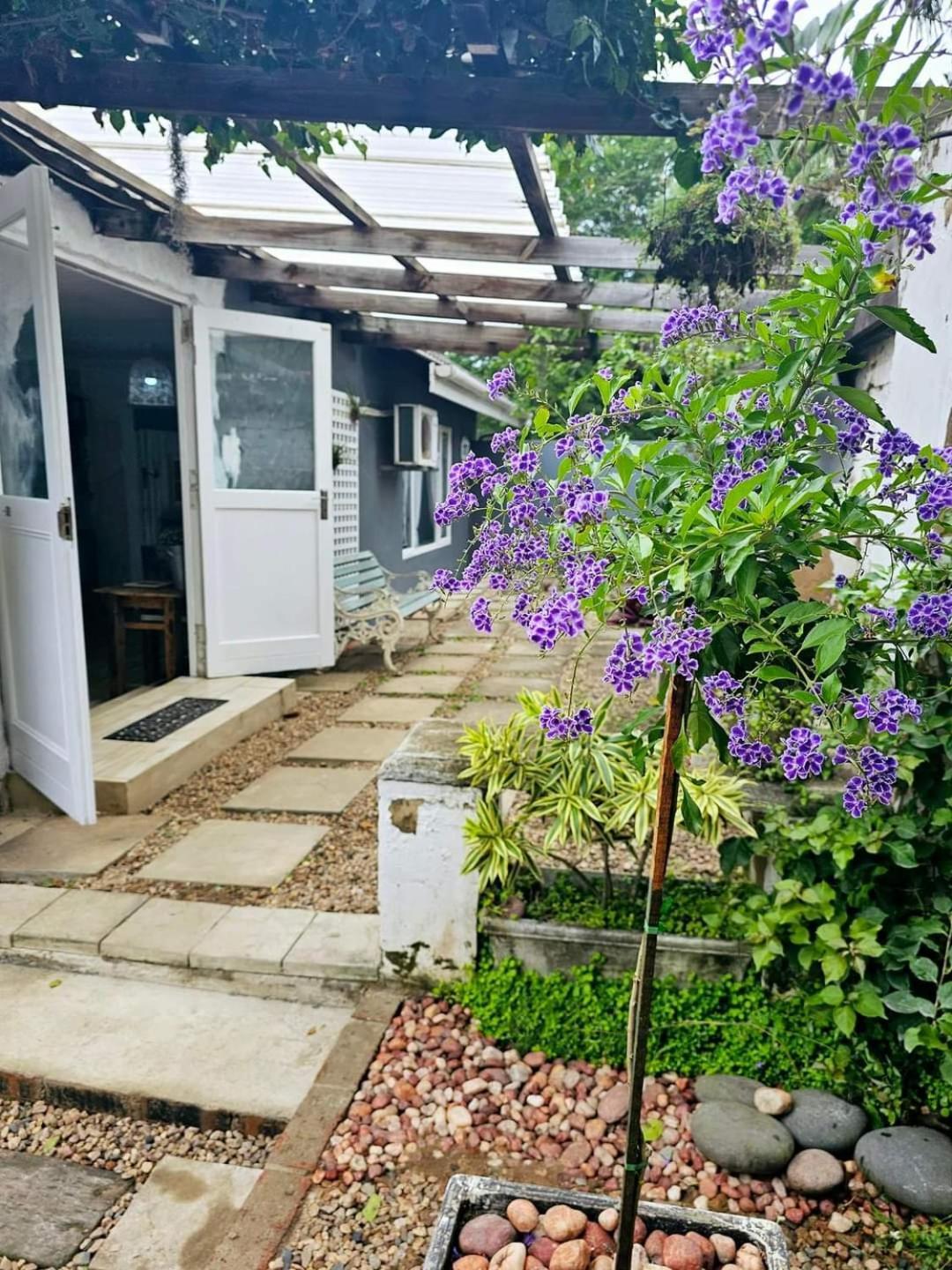 Le'cottage Villa *